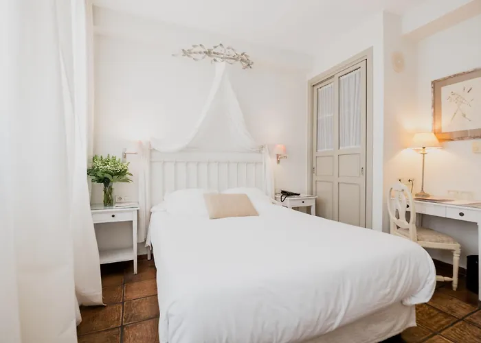 Hotel Palacio De Navas 3*