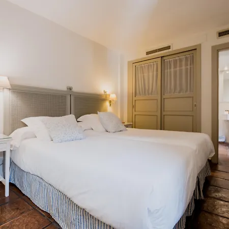 洛斯纳瓦斯宫酒店 3*