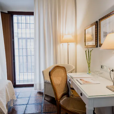 洛斯纳瓦斯宫酒店