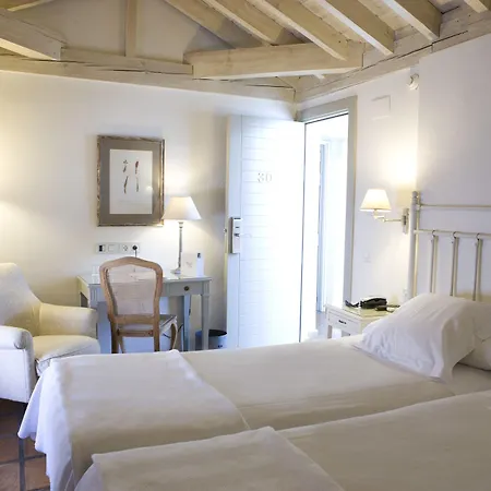 洛斯纳瓦斯宫酒店 3*