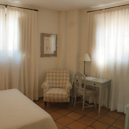 洛斯纳瓦斯宫酒店 3*